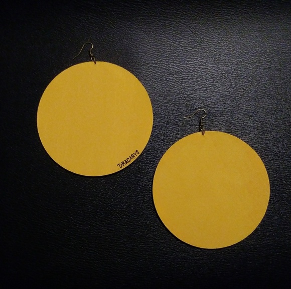 "Mother of Dragons" Earrings - Picture 6 of 8